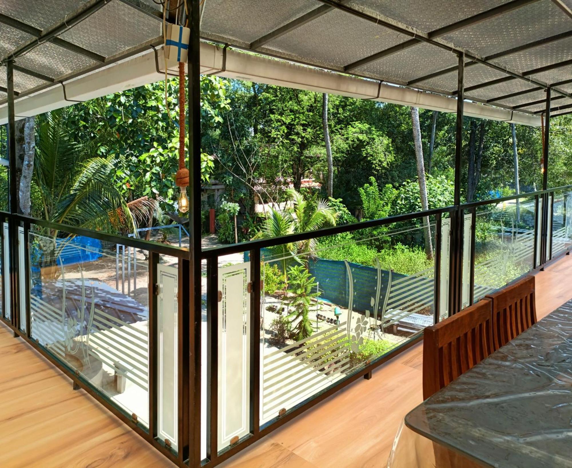 Koshy'S Beach Front Homestay Mararikulam Bagian luar foto